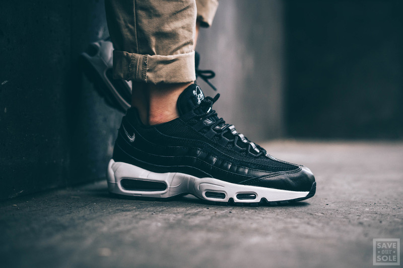 Nike air store max 95 skull